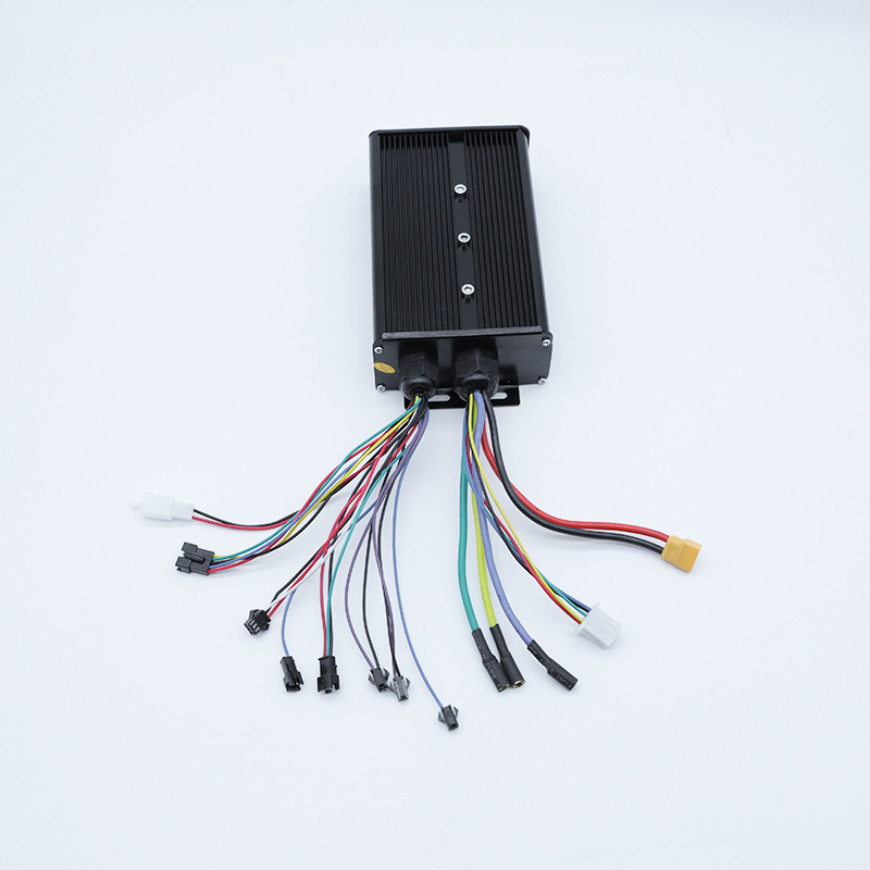 国境を越えた工場直送、デュアルチューブ36V 48V 52V - 72V 45A Dual Controller のレビューと価格